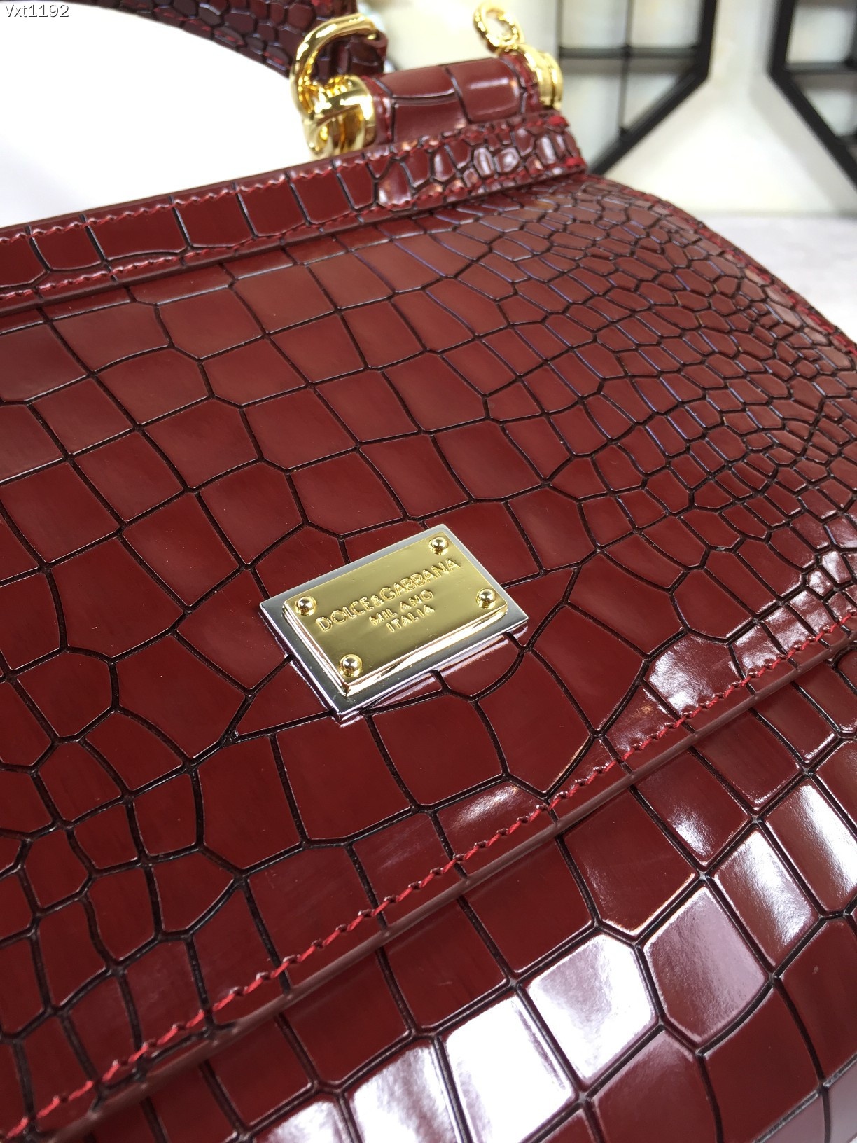 顶级原单Dolce&Gabbana杜嘉班纳️香港正品购入打版决定顶级牛货做工精细完美袋形进口头层牛皮压纹