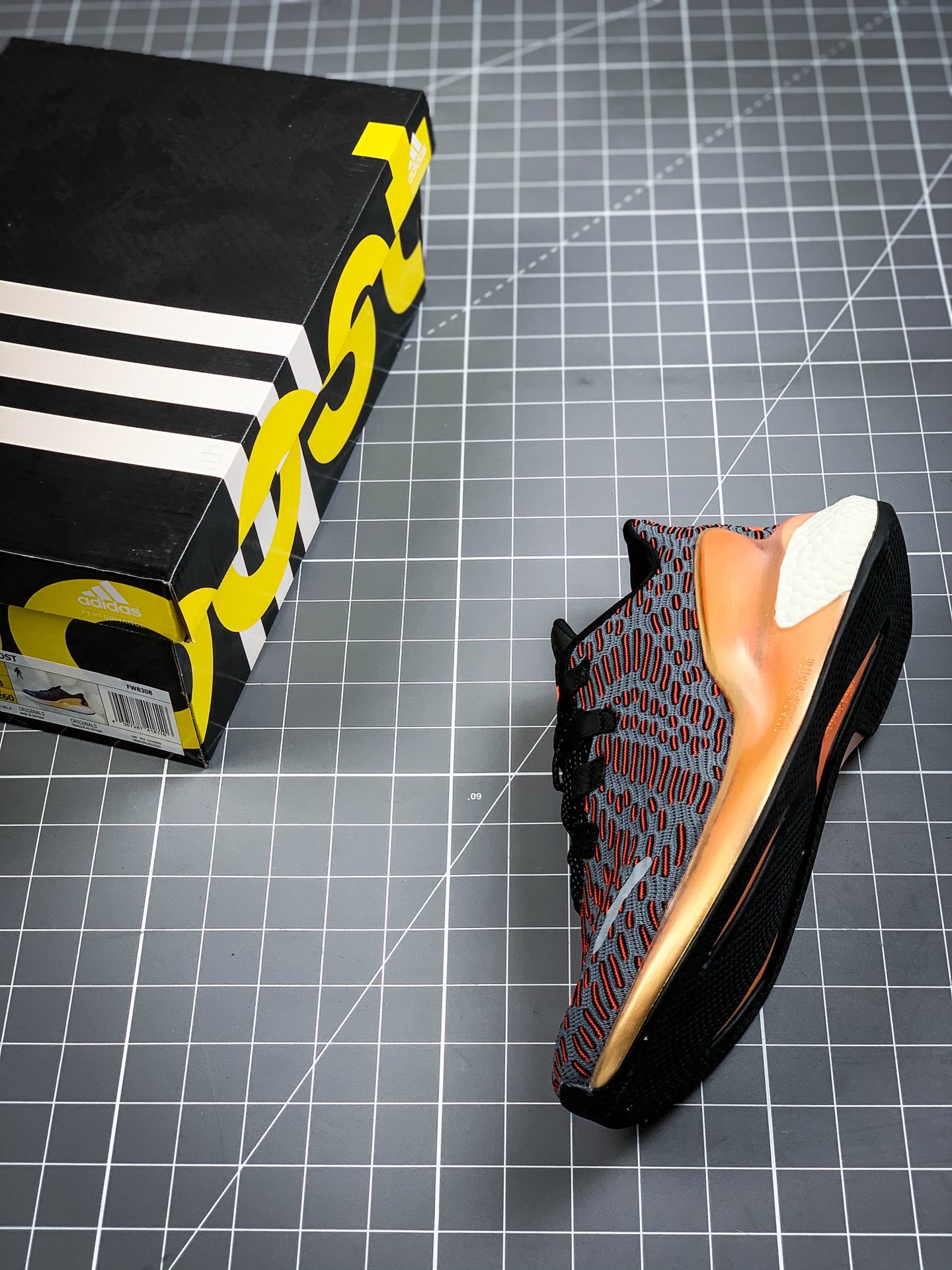 190 公司级阿迪达斯adidas Lava Boost 阿尔法火山爆米花系列阿尔法透气冰丝休闲运动慢跑鞋 FW8309 6201