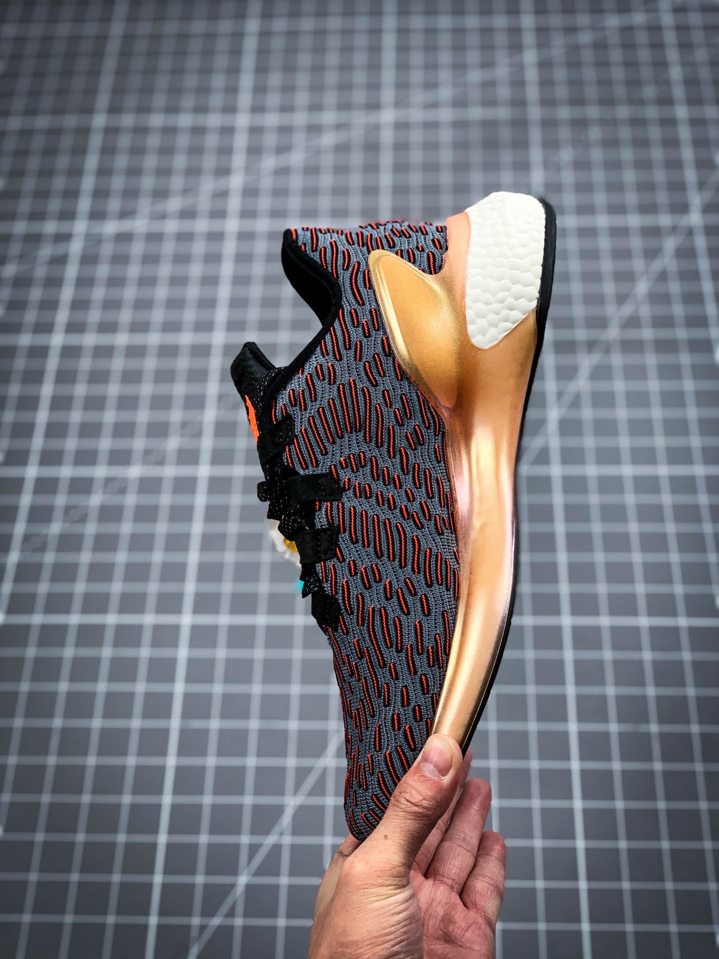 190 公司级阿迪达斯adidas Lava Boost 阿尔法火山爆米花系列阿尔法透气冰丝休闲运动慢跑鞋 FW8309 6201