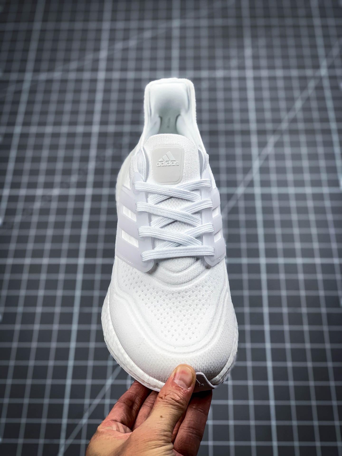 240  Ultra Boost 2020新款特别联名FY0402