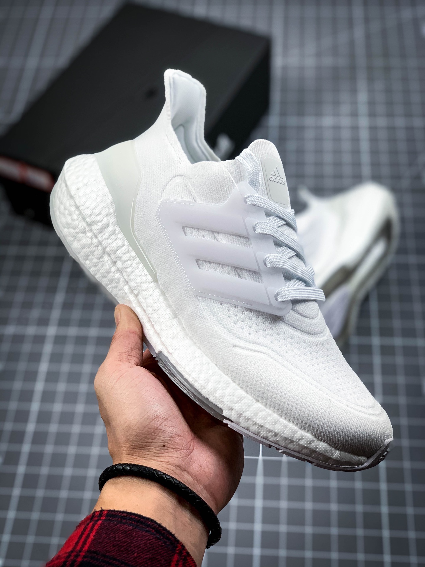 240  Ultra Boost 2020新款特别联名FY0402