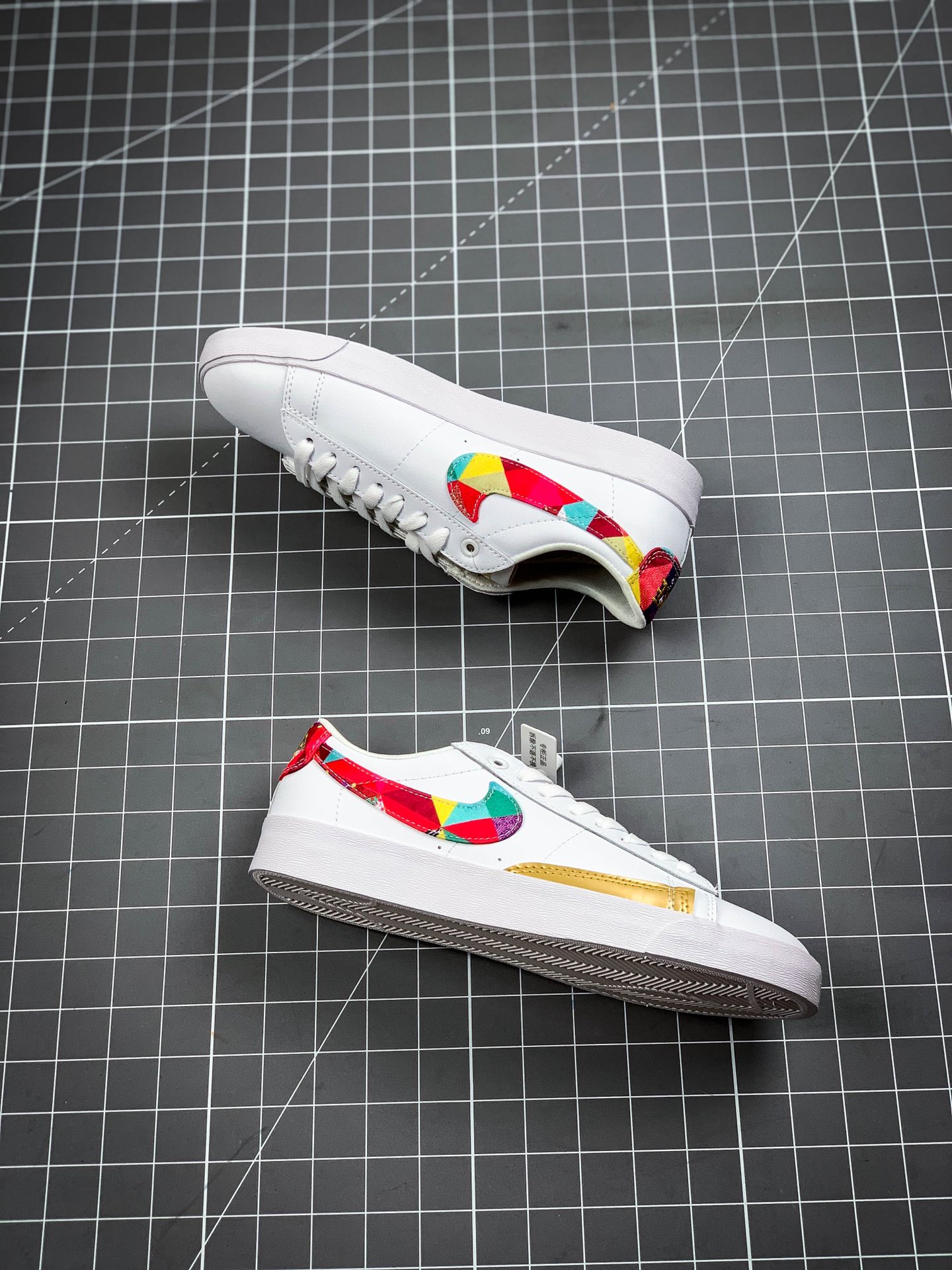 180 顶级公司级 Nike Blazer Low Le 新年彩绘 NIKE/耐克  BV6655-116