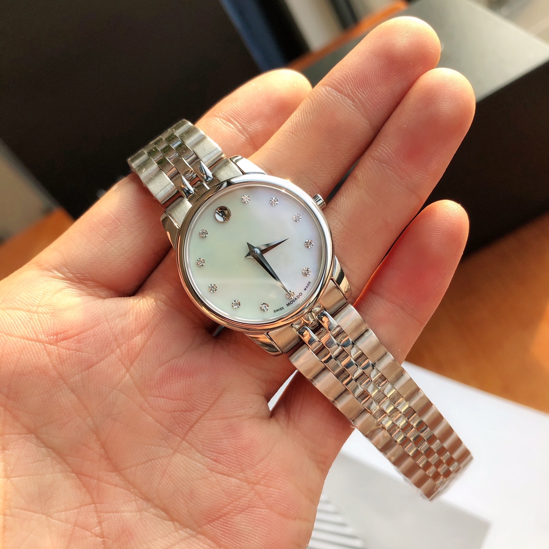Часы Movado