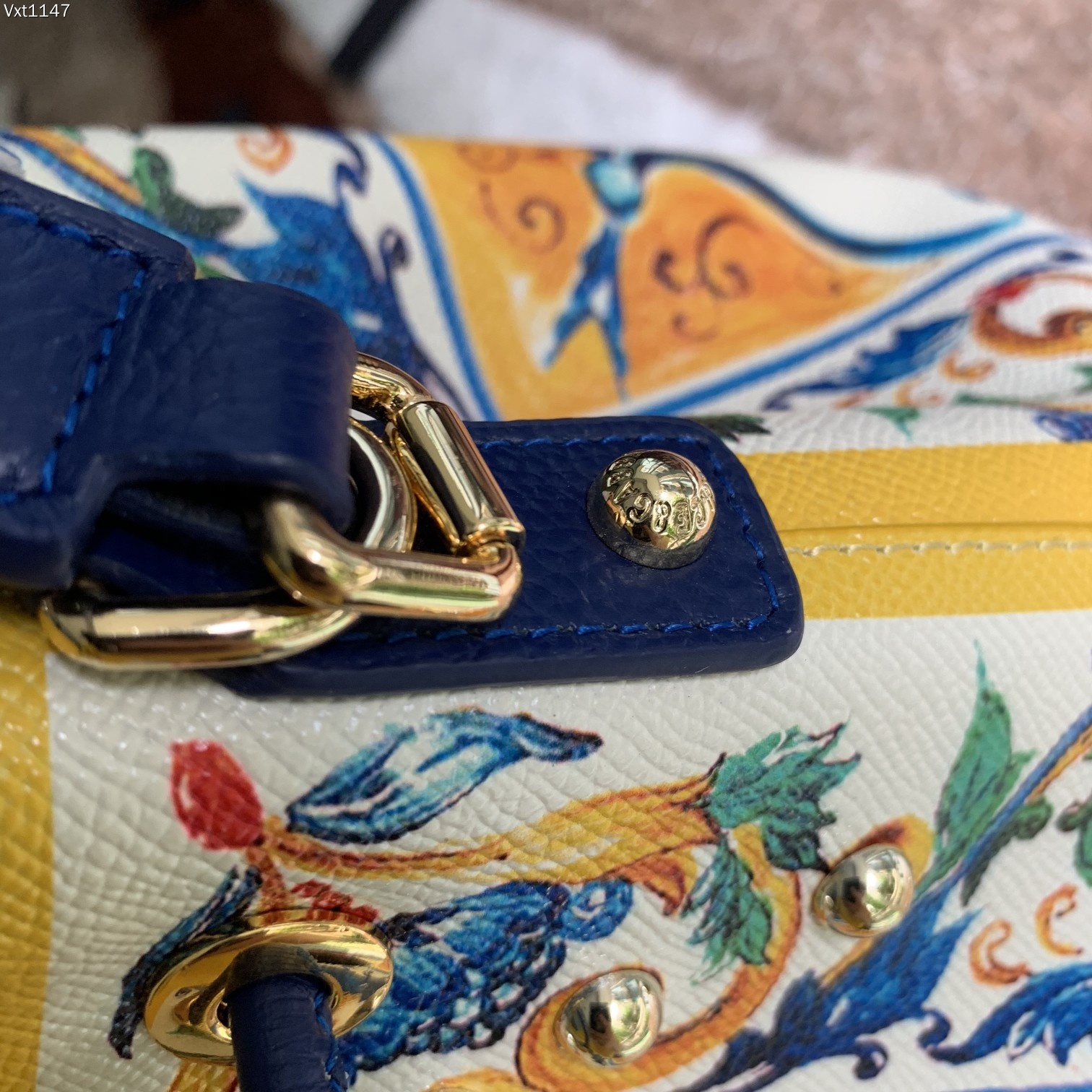 Dolce&Gabbana杜嘉班纳经典水桶包可斜挎海外代购专用品有范有气场全新包型任何搭配都可以只要有一