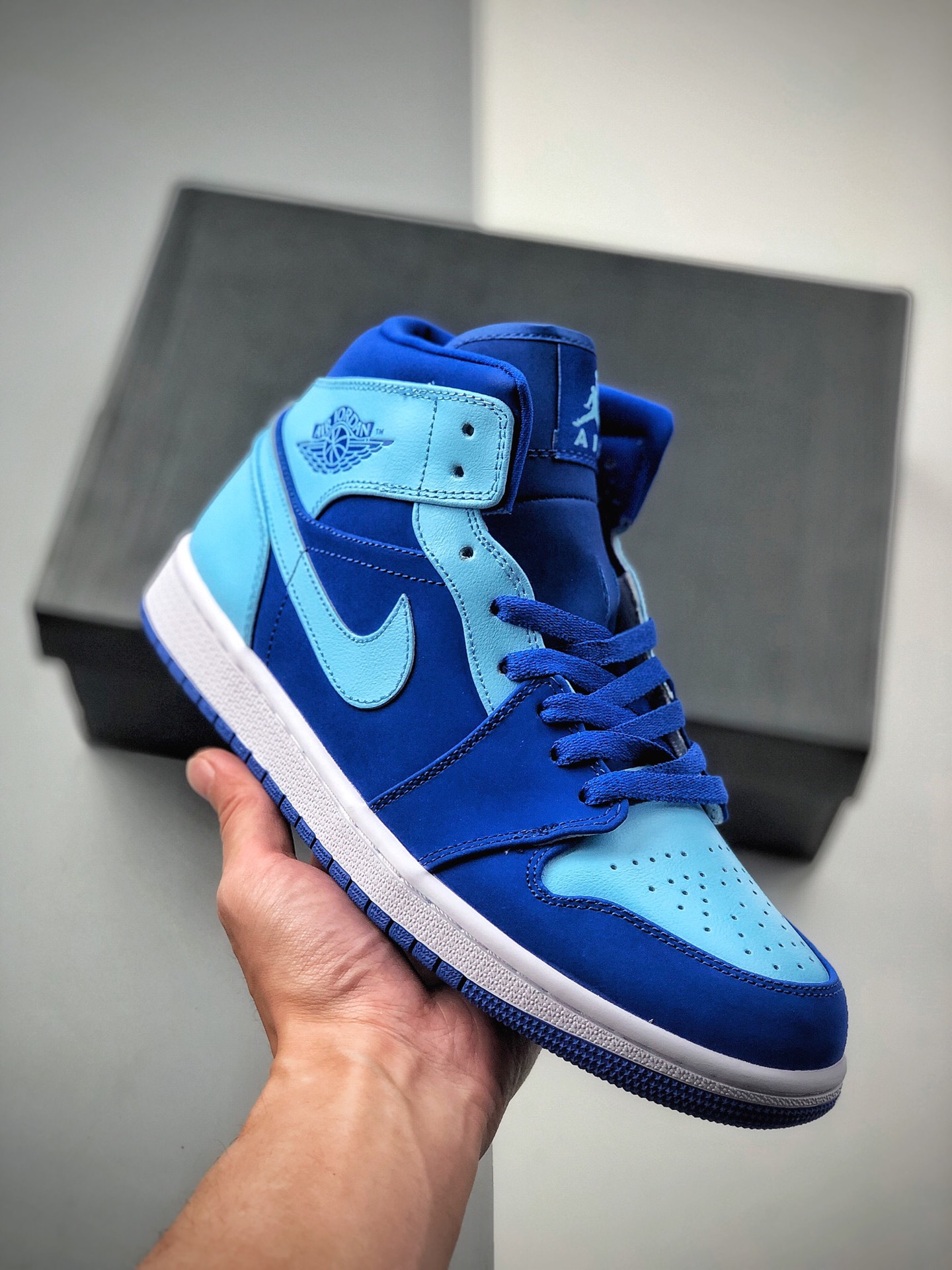 Air Jordan 1 Low AJ1 MID número oficial: 554724-400 Tallas: 36 36.5 37 38 38.5 39 40 40.5 41 42 42.5 43 44 44.5 45 46 4…