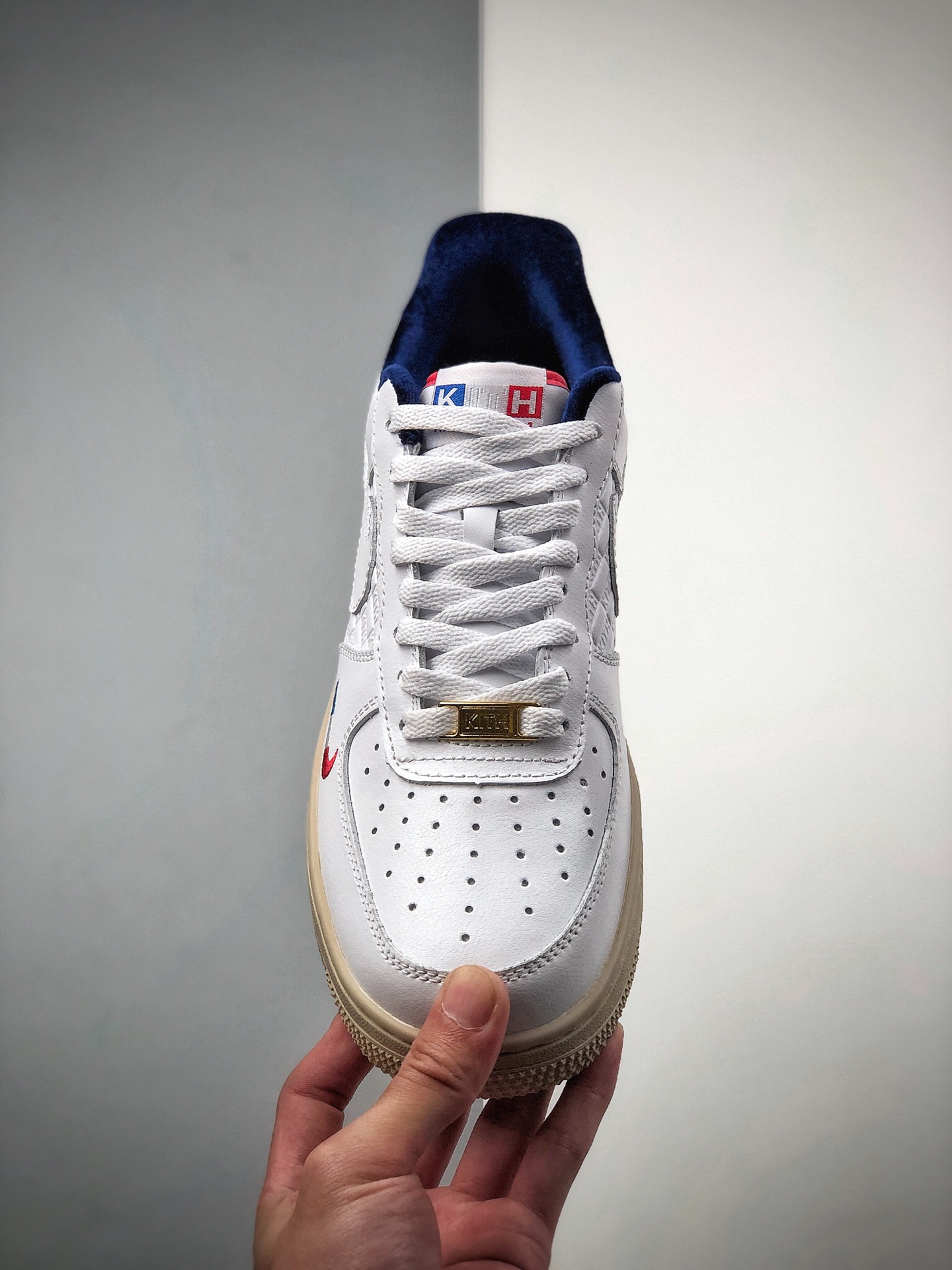 180  NIKe force 空军一号 KITH法国限定配色  CZ7927-100