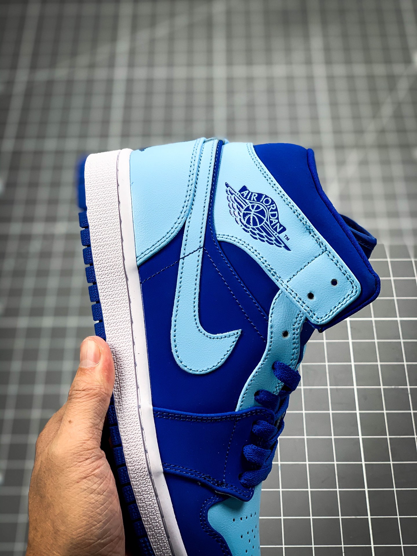 240   精工版头层乔丹Air Jordan 1 Mid CY中帮 554724-400