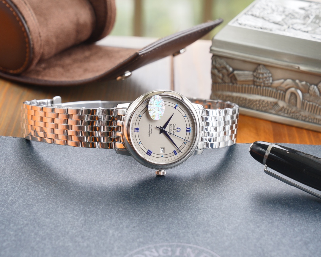 Omega YR出品 平民版本 男款40mm 女款32 7mm直径 10mm厚度 双卜蓝宝石 玻璃