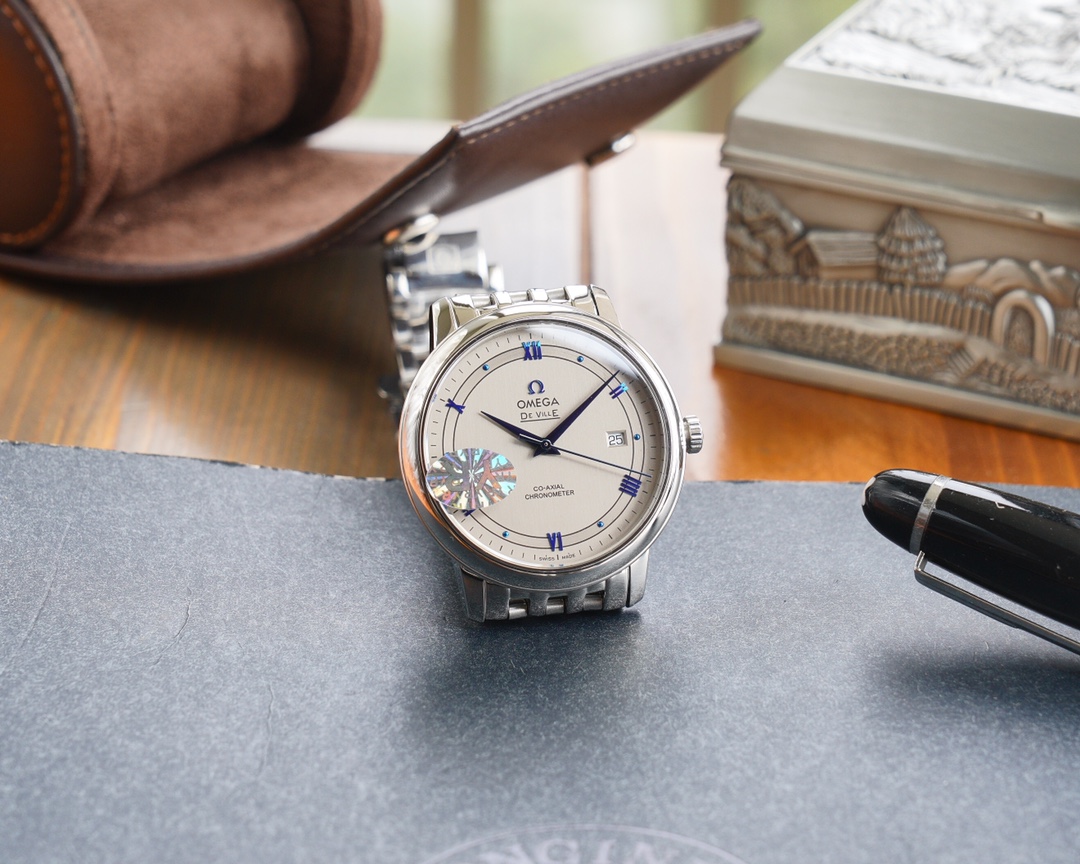 Omega YR出品 平民版本 男款40mm 女款32 7mm直径 10mm厚度 双卜蓝宝石 玻璃