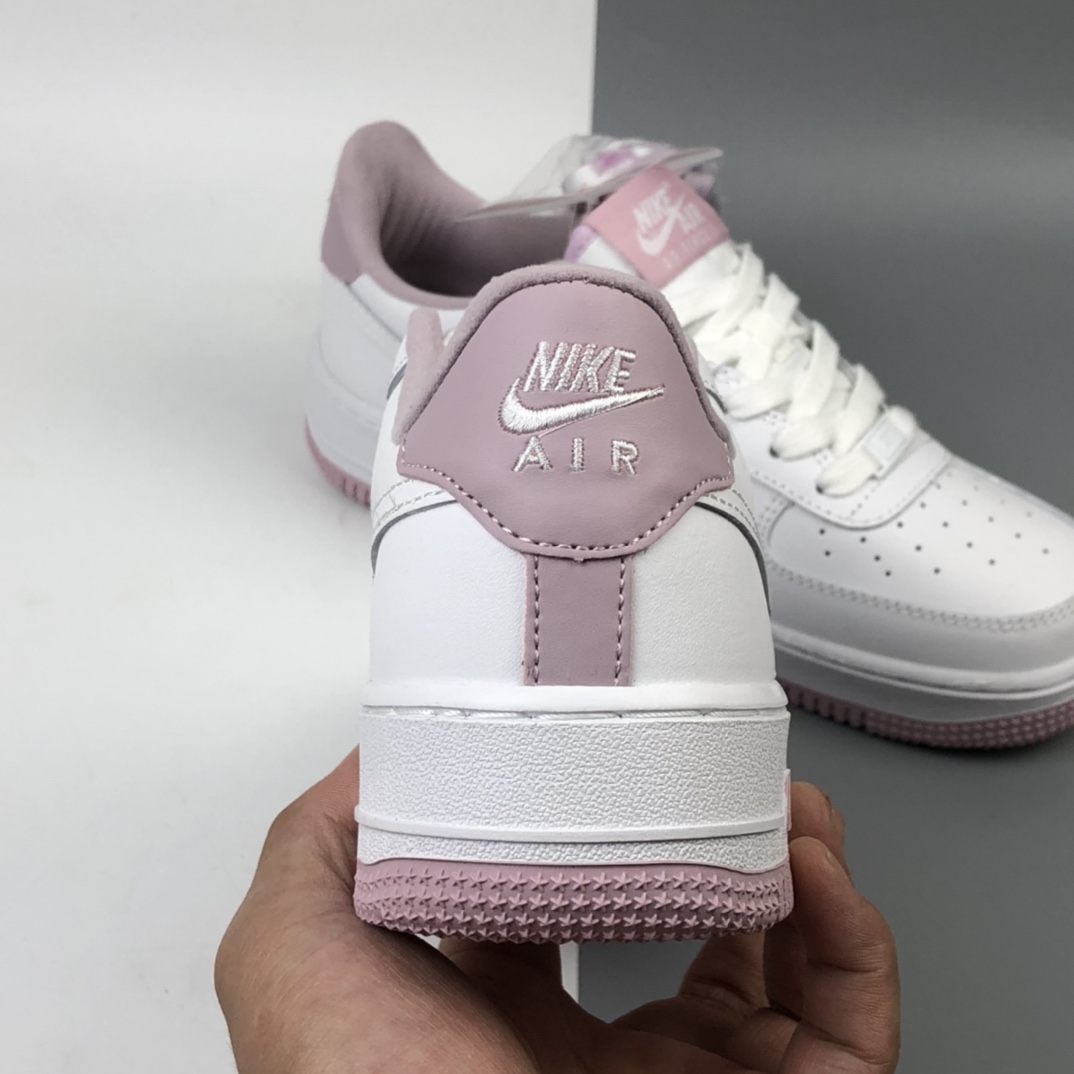 180 Nike WMNS Air Force 1 Low”Voltage Purple”空军一号经典低帮百搭休闲运动板鞋“皮革白粉樱花粉”CD6915-100