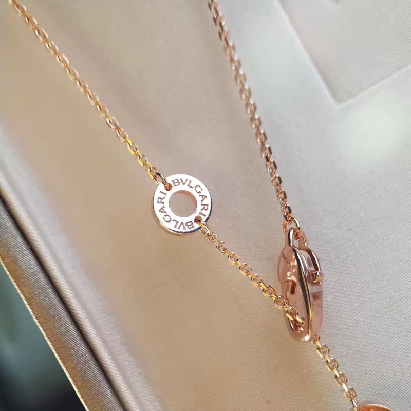 【精工版本】宝格丽项链😍BV限量款天然石镶钻小扇子小裙子项链。正品开模！独家！原版手工扣原版细节！完胜真