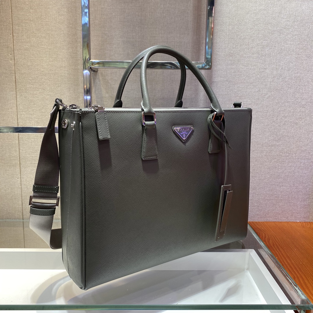 PRADA普拉达小牛皮材质男士杀手包2VG061