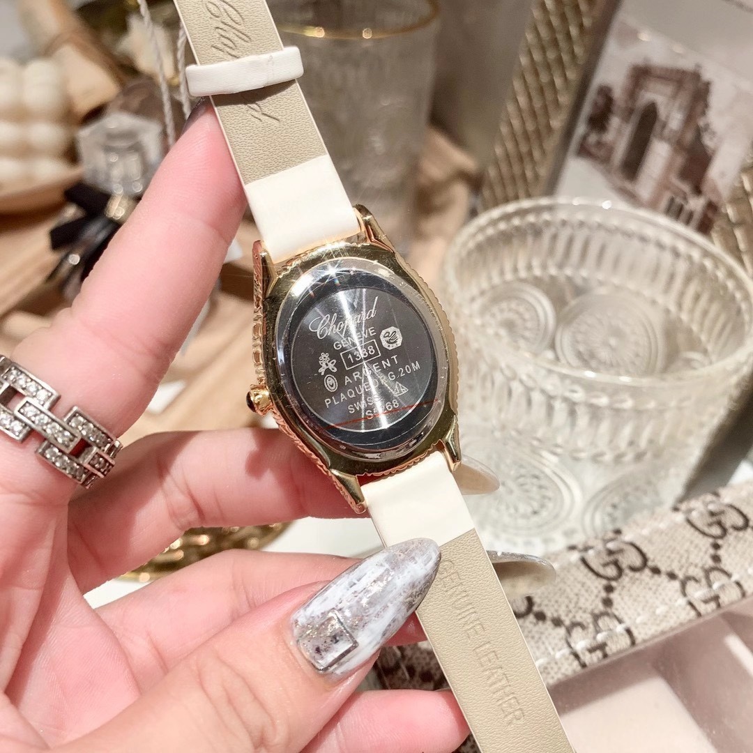 Chopard 萧邦高级珠宝系列 L'HEURE DU DIAMANT系列钻石手表 展现了珠宝镶嵌制作技艺