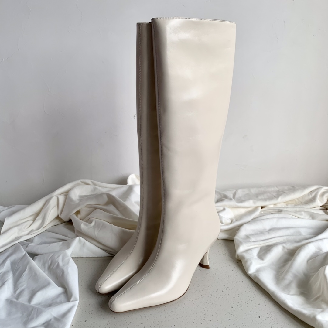 Byfar Fall/Winter Collection: P1175 Head and Boots in Premium Materials
