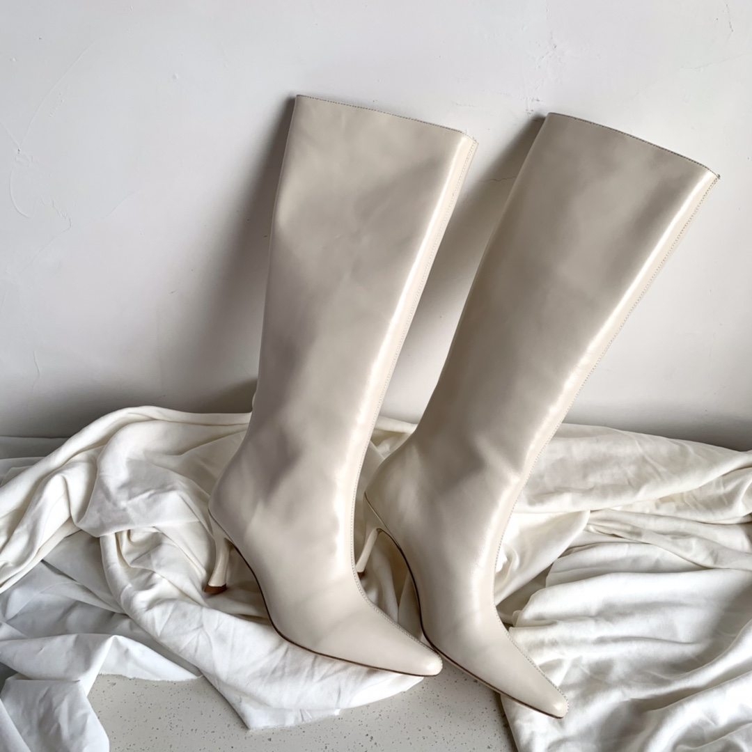 Byfar Fall/Winter Collection: P1175 Head and Boots in Premium Materials - 图片 3