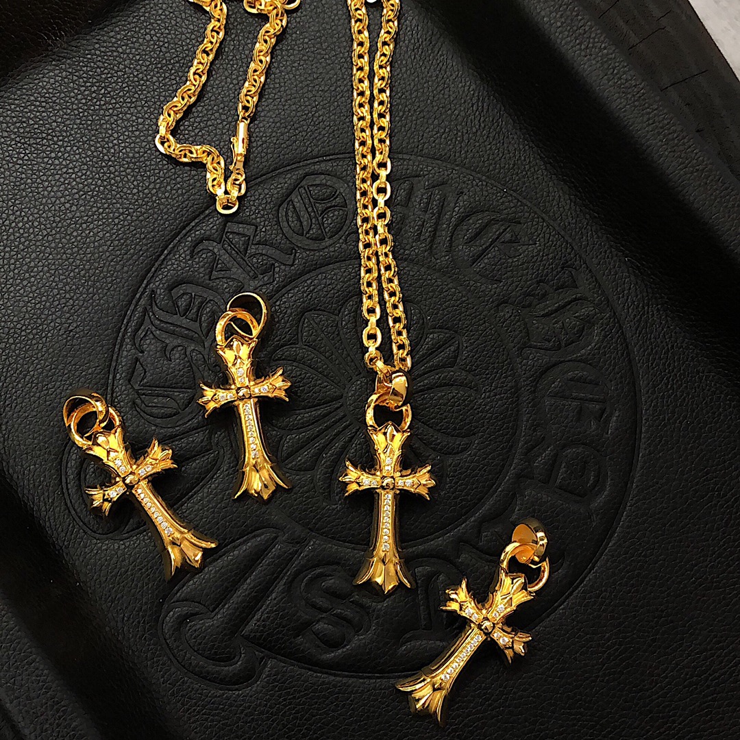 Chrome Hearts 新品上架𝐂𝐡𝐫𝐨𝐦𝐞 𝐡𝐞𝐚𝐫𝐭𝐬克罗心镀金22𝐤镶石项链