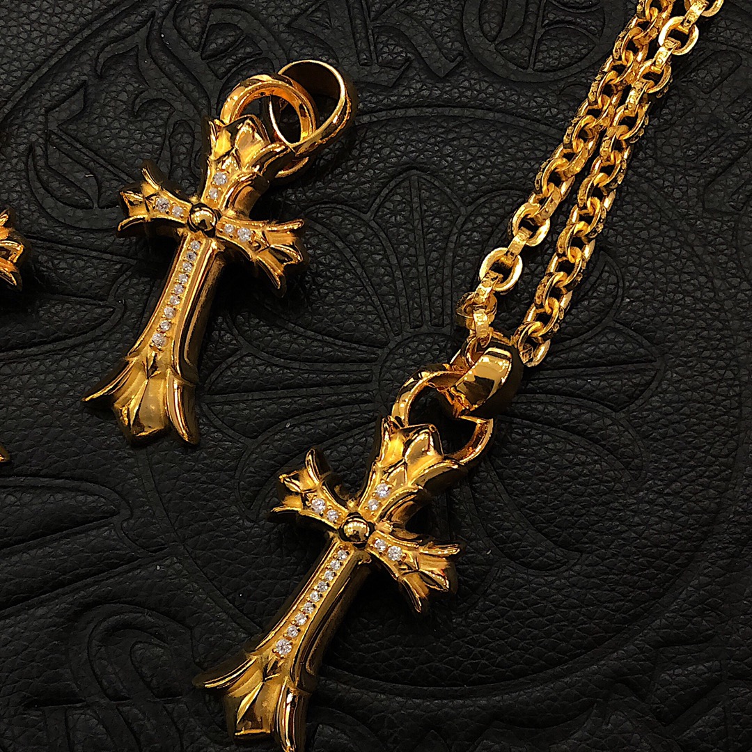 Chrome Hearts 新品上架𝐂𝐡𝐫𝐨𝐦𝐞 𝐡𝐞𝐚𝐫𝐭𝐬克罗心镀金22𝐤镶石项链