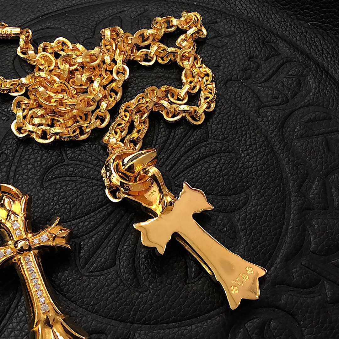 Chrome Hearts 新品上架𝐂𝐡𝐫𝐨𝐦𝐞 𝐡𝐞𝐚𝐫𝐭𝐬克罗心镀金22𝐤镶石项链
