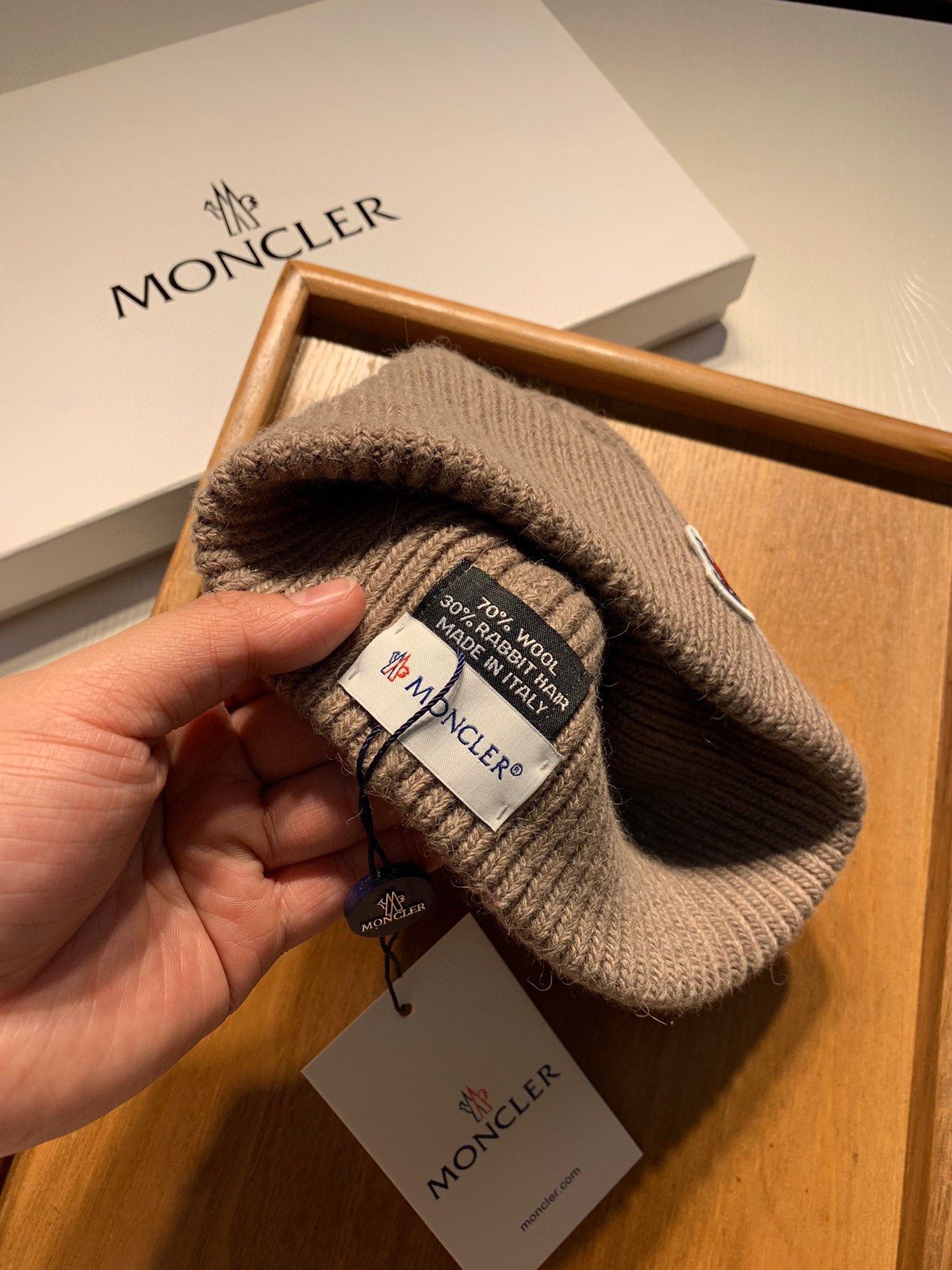 🌹。蒙口。【羊毛单帽】客供小羊毛！珍贵典藏的灵魂帽子！客供色纱.每个颜色都非常好看！经典！手感软腻.70