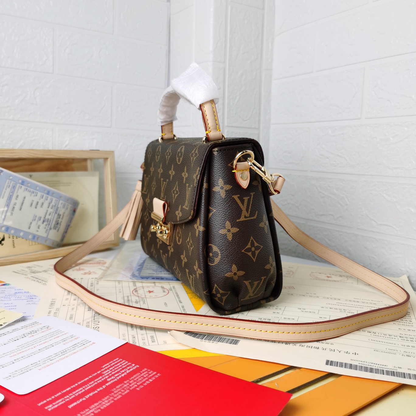 スタイリッシュなCroisette手袋 - 多機能デザイン