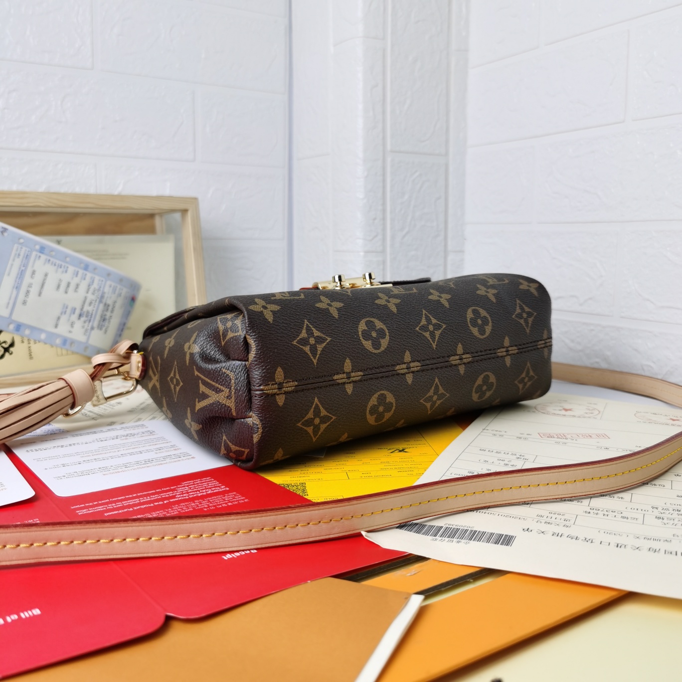 スタイリッシュなCroisette手袋 - 多機能デザイン