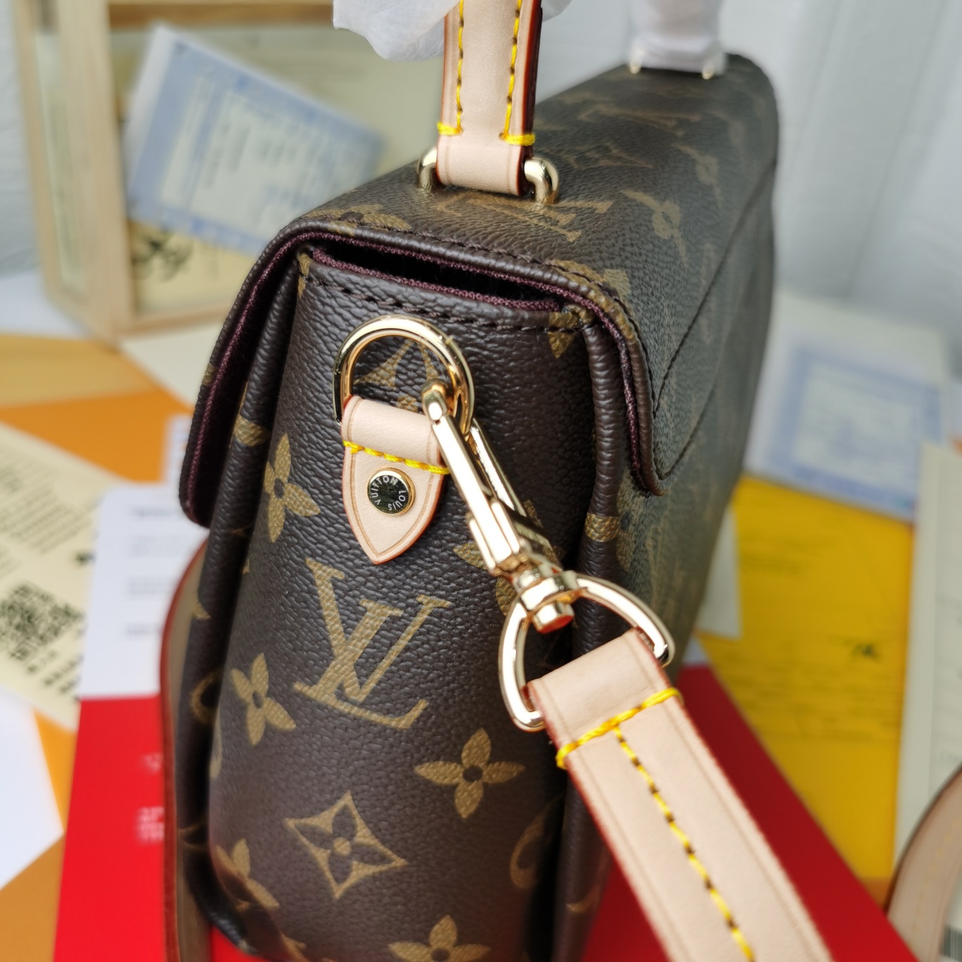 スタイリッシュなCroisette手袋 - 多機能デザイン