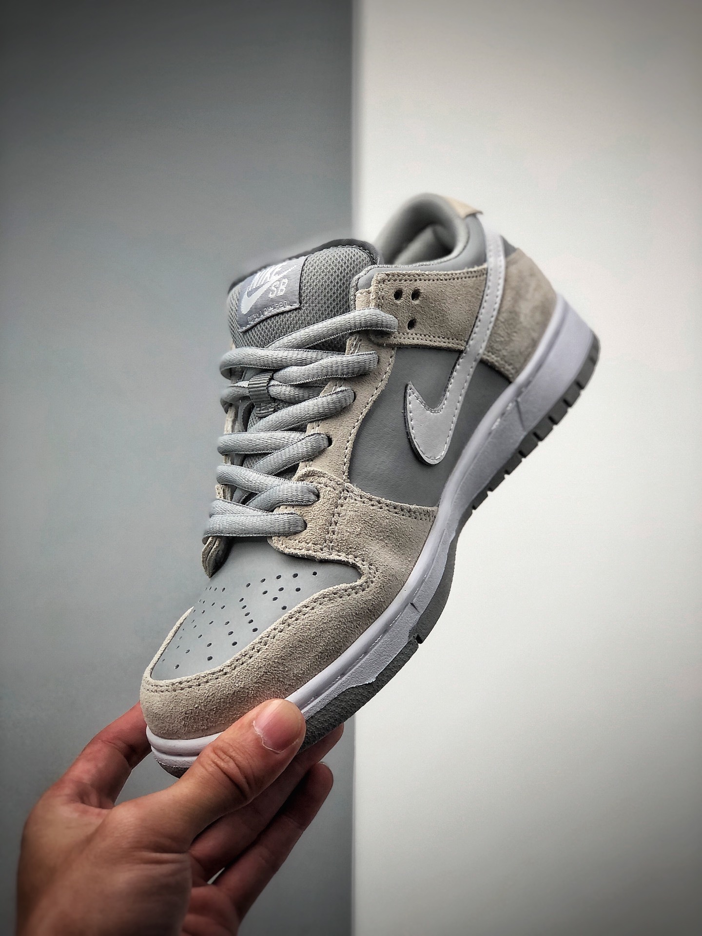 180  Nike SB Dunk Low Summit White Wolf Grey TRD北极狐灰 滑板鞋 AR0778-110