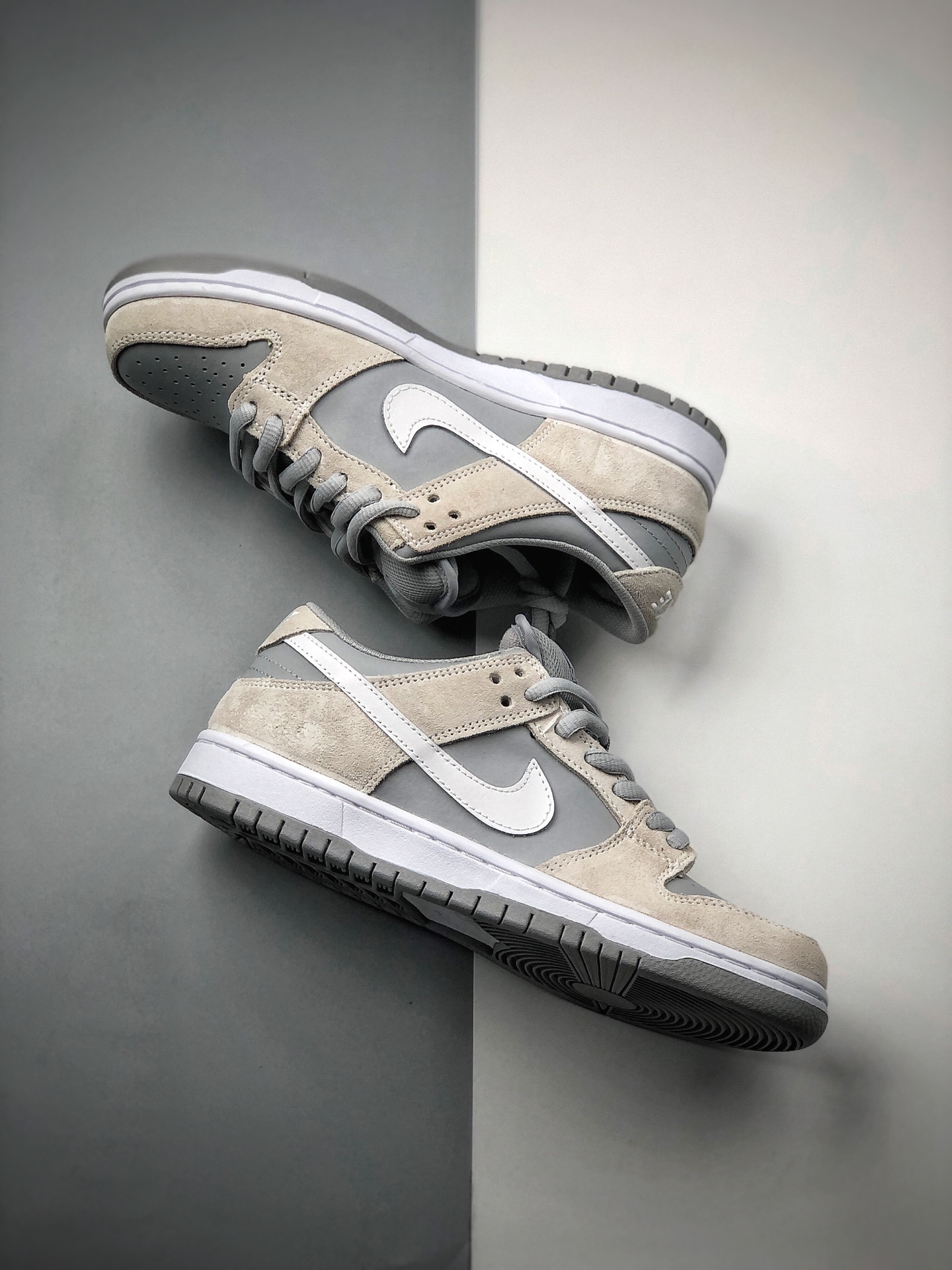 180  Nike SB Dunk Low Summit White Wolf Grey TRD北极狐灰 滑板鞋 AR0778-110