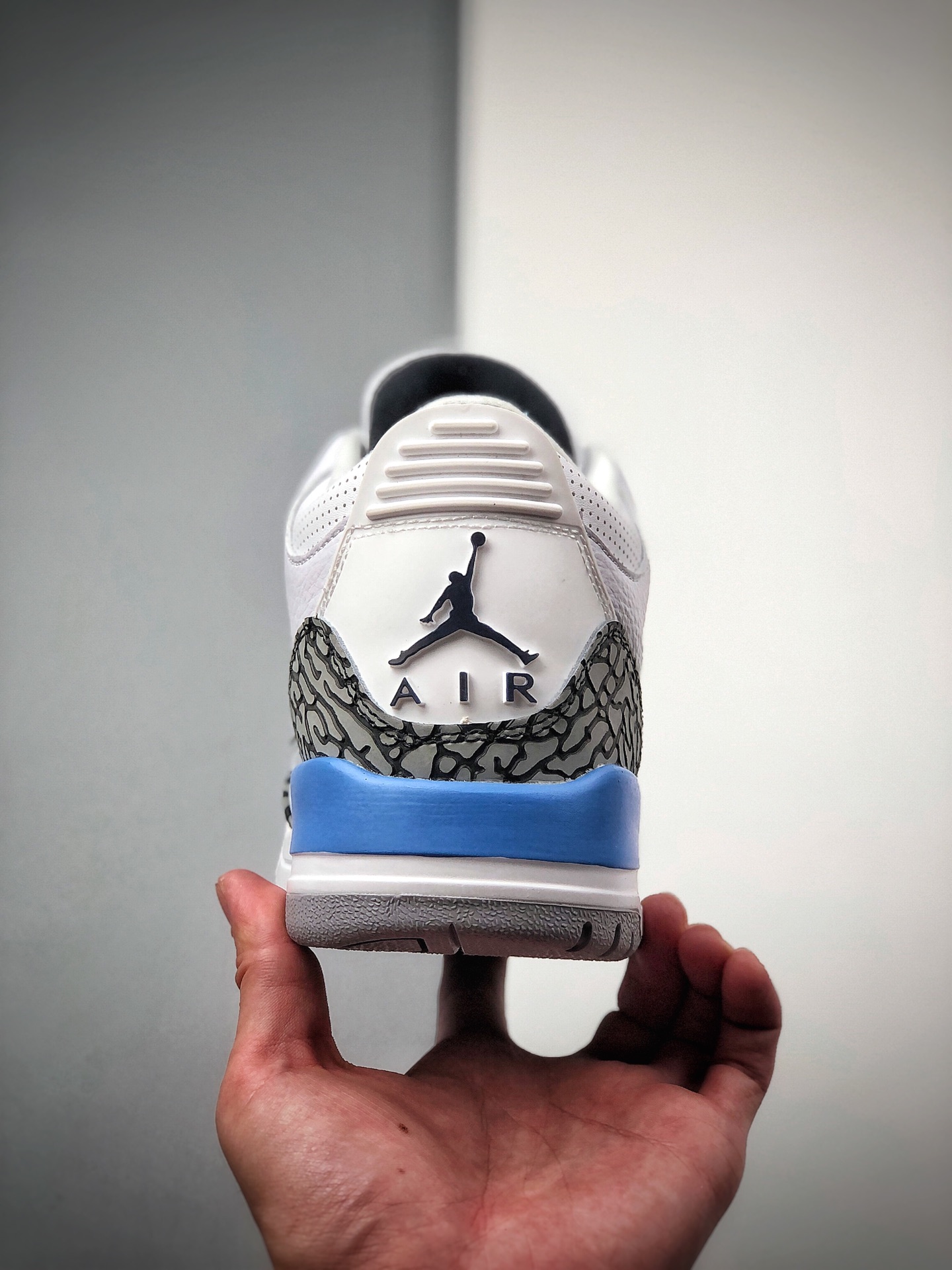 240 Fragment x Air Jordan 3 Sample 黑蓝闪电 DA3595-111