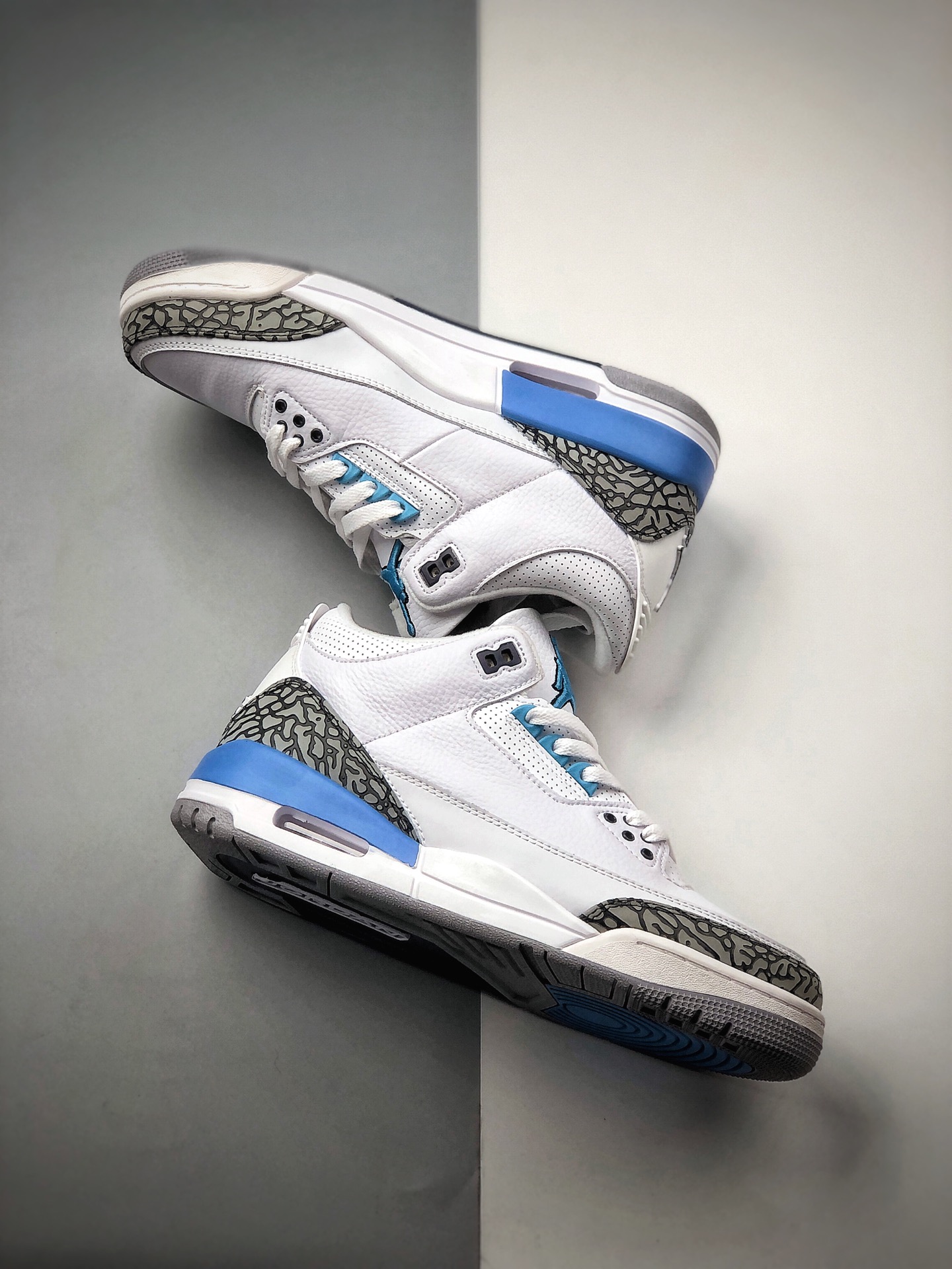 240 Fragment x Air Jordan 3 Sample 黑蓝闪电 DA3595-111