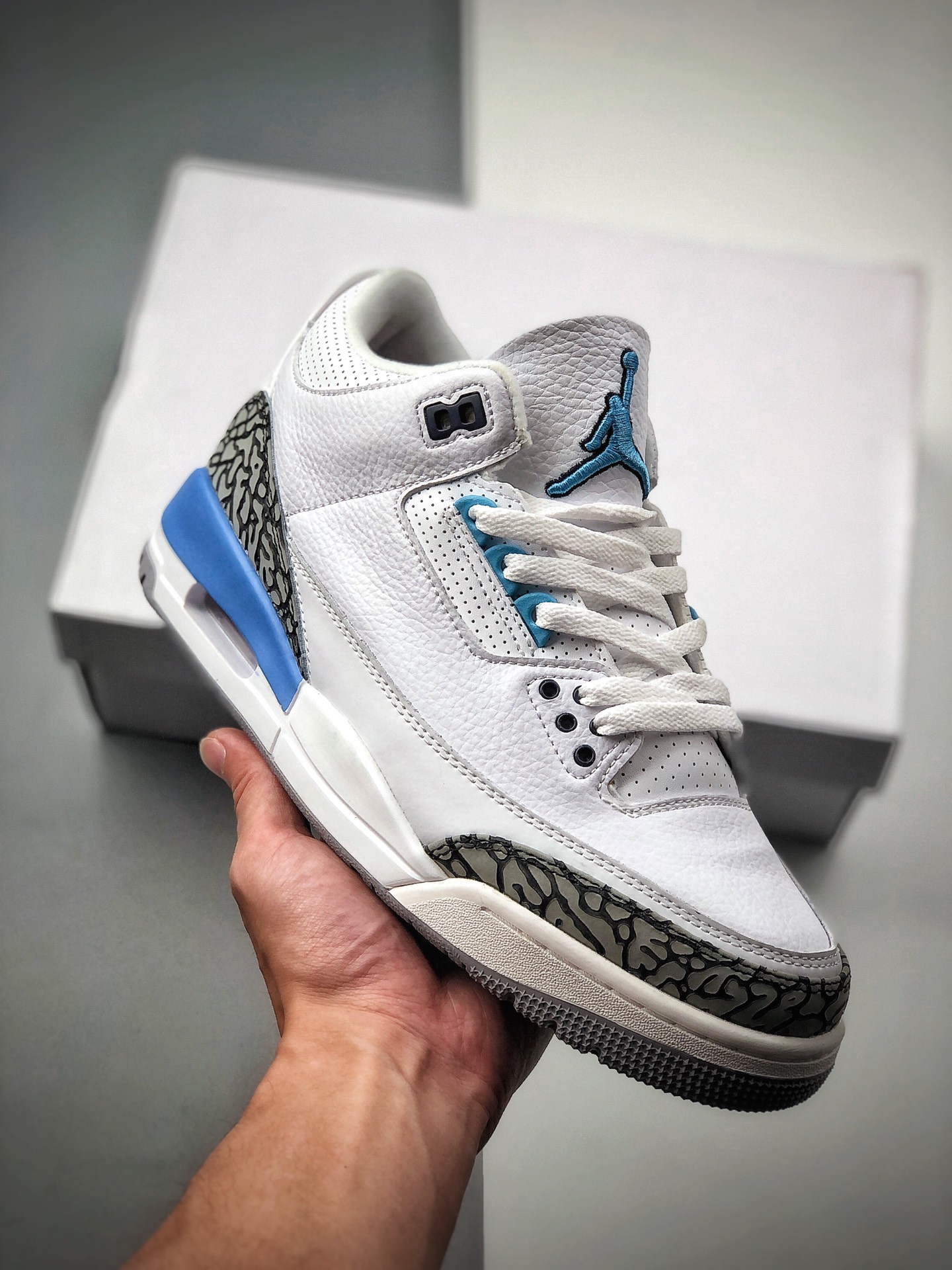 240 Fragment x Air Jordan 3 Sample 黑蓝闪电 DA3595-111