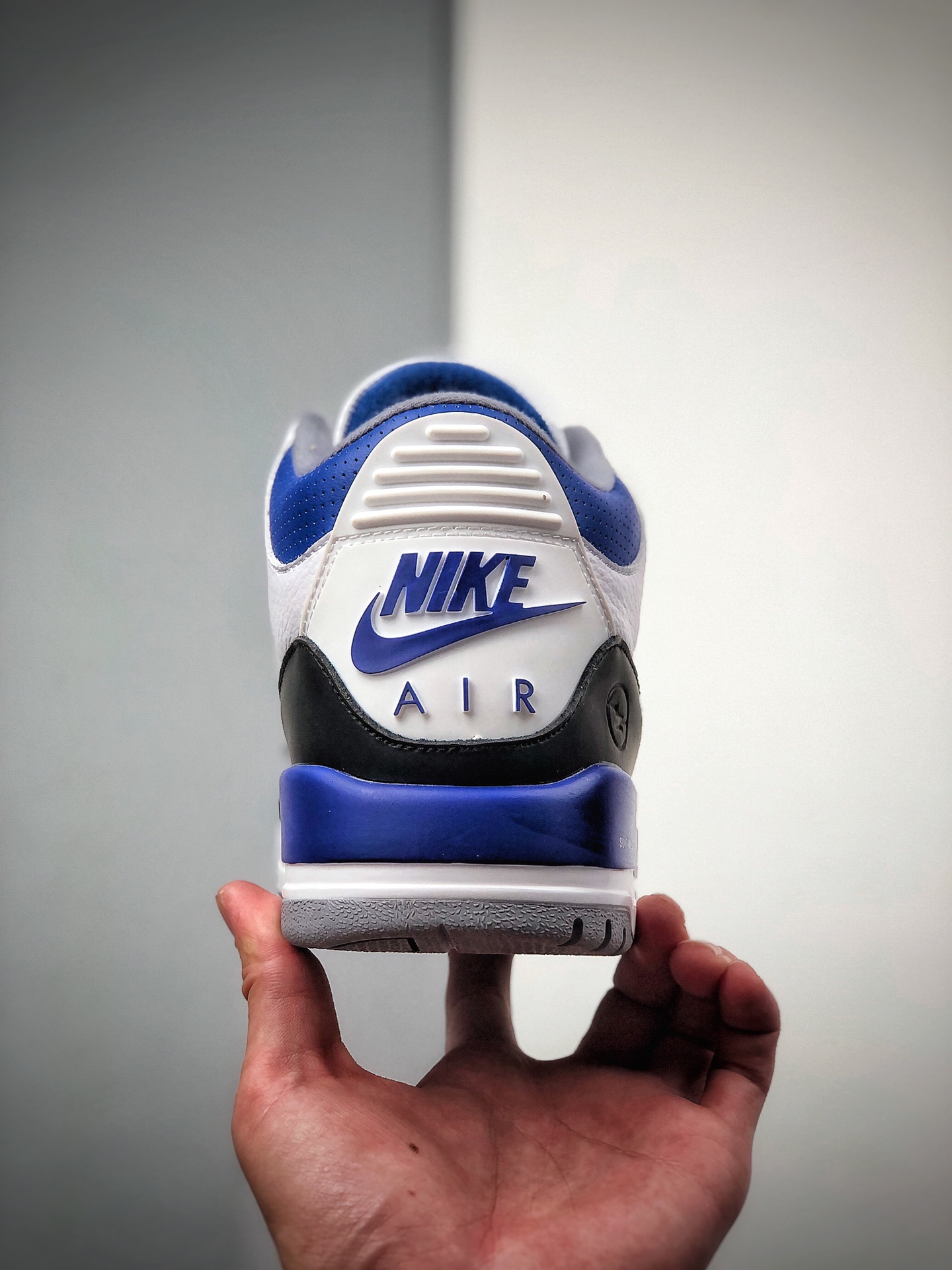 240 AJ3 UNC BLUE AJ3 Retor Valor CT8532-104