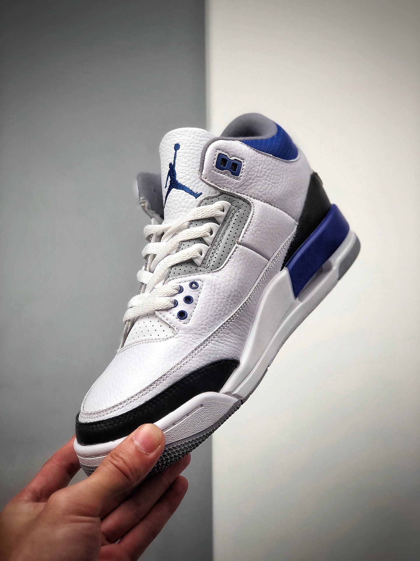 240 AJ3 UNC BLUE AJ3 Retor Valor CT8532-104