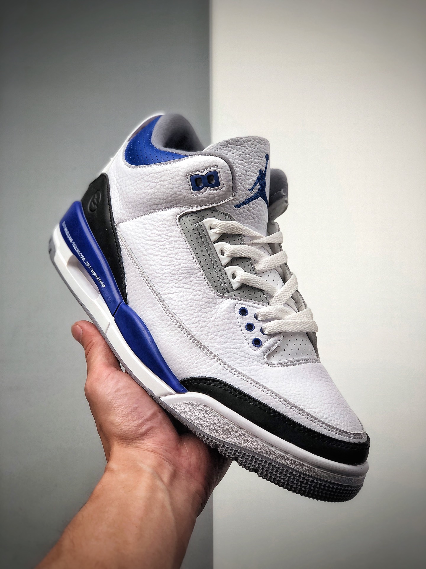 240 AJ3 UNC BLUE AJ3 Retor Valor CT8532-104