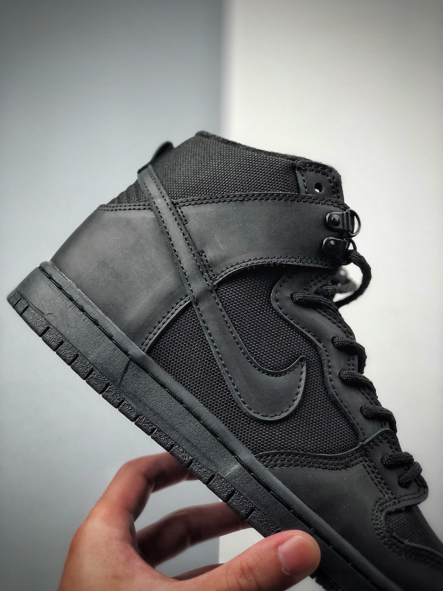 260  Nike SB Zoom Dunk HI Pro Bota 黑魂 黑武士真标正品原盒，鞋垫Zoom加持   官方货号：923110-001
