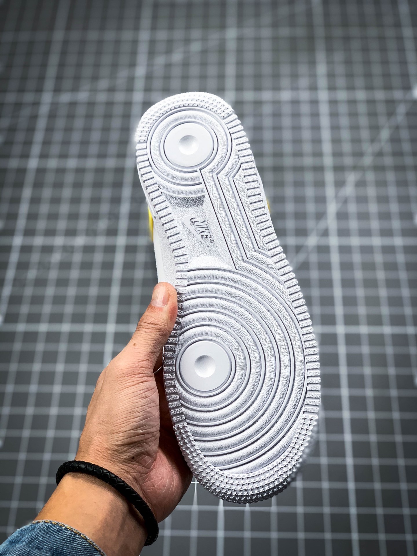 200 公司级 官方二维码新标 耐克Nike Air Force 1 '07 LV8 High低帮休闲板鞋NBA限定丝绸  货号:BQ4420-700