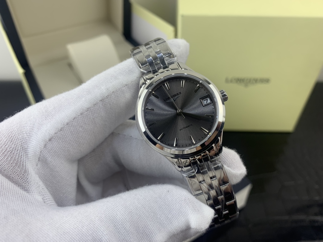 Longines 皇家 浪琴军旗系列灰色表盘女表
