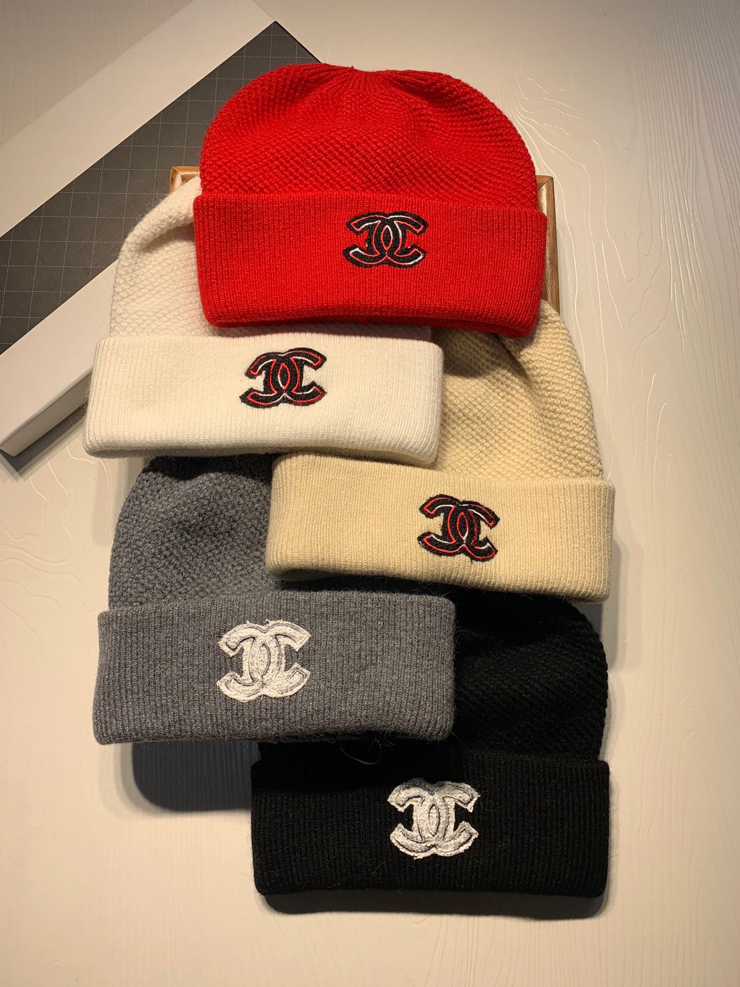 🌹。C家。【羊毛单帽】客供小羊毛！珍贵典藏的灵魂帽子！客供色纱.每个颜色都非常好看！经典！手感软腻.70