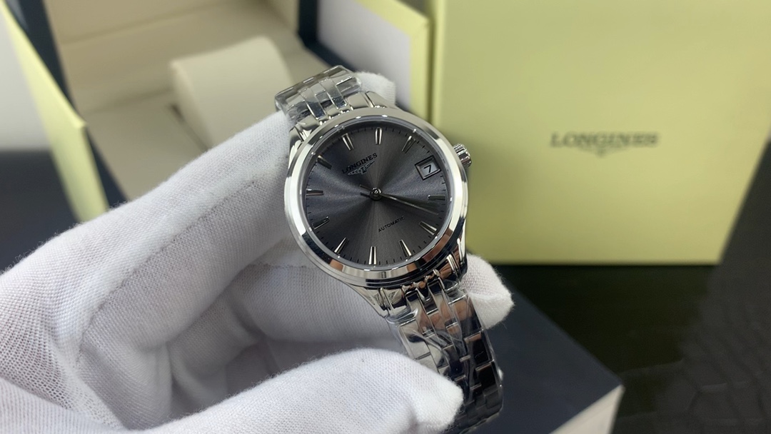 Longines 皇家 浪琴军旗系列灰色表盘女表视频欣赏