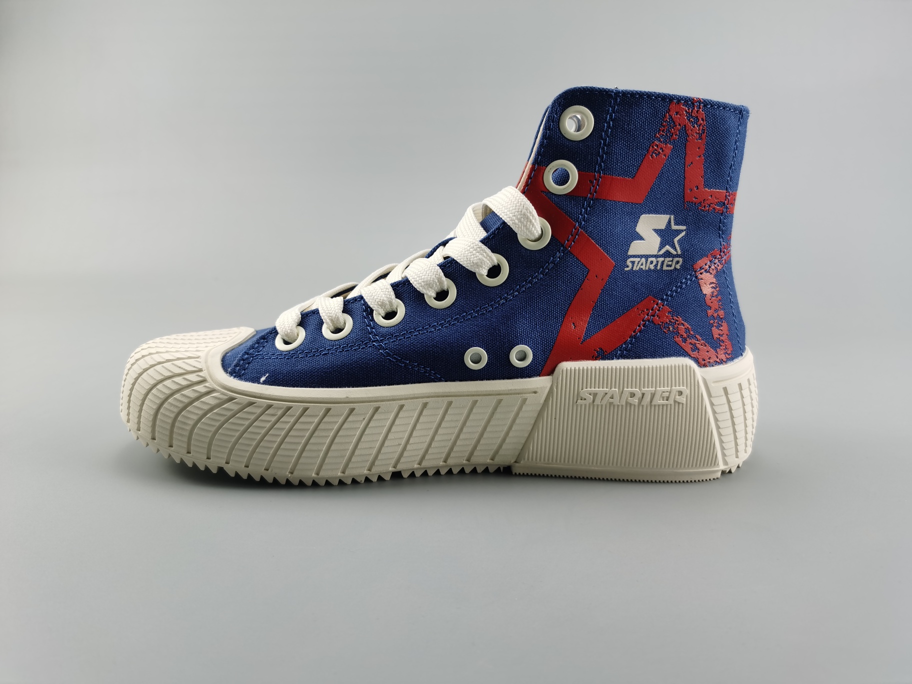 ♨️价格：140
♨️码数：👉 如图所示👈 
♨️简介：出货：独家出货 公司级 真标STARTER新款潮流低帮增高运动男女情侣款复古休闲鞋帆布鞋 35 36 36.5 37.5 38 38.5 39 40 40.5 41 42 42.5 43 44