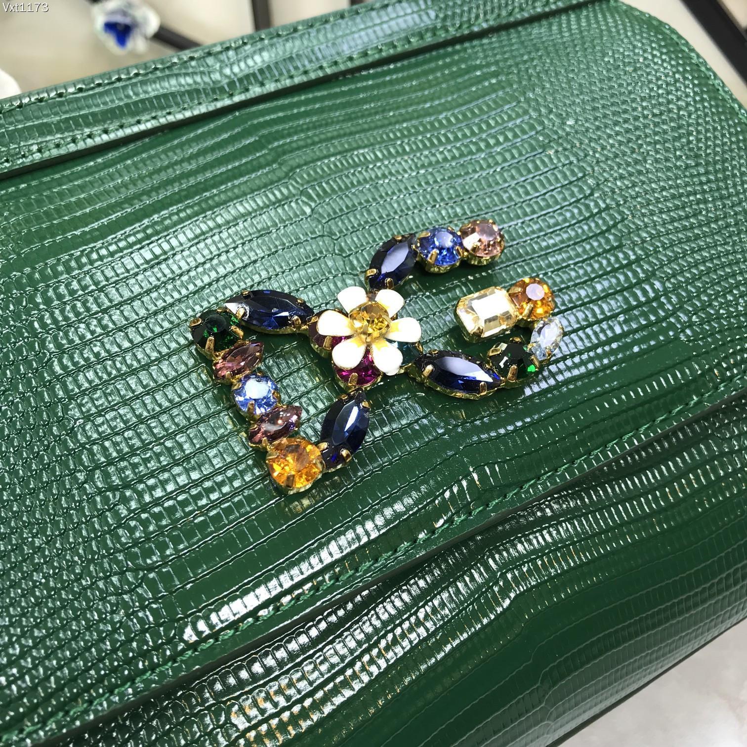 小号Dolce&Gabbana杜嘉班纳彩钻蜥蜴纹斜挎小包原单完美袋形进口头层蜥蜴纹牛皮定制真空高电镀五金