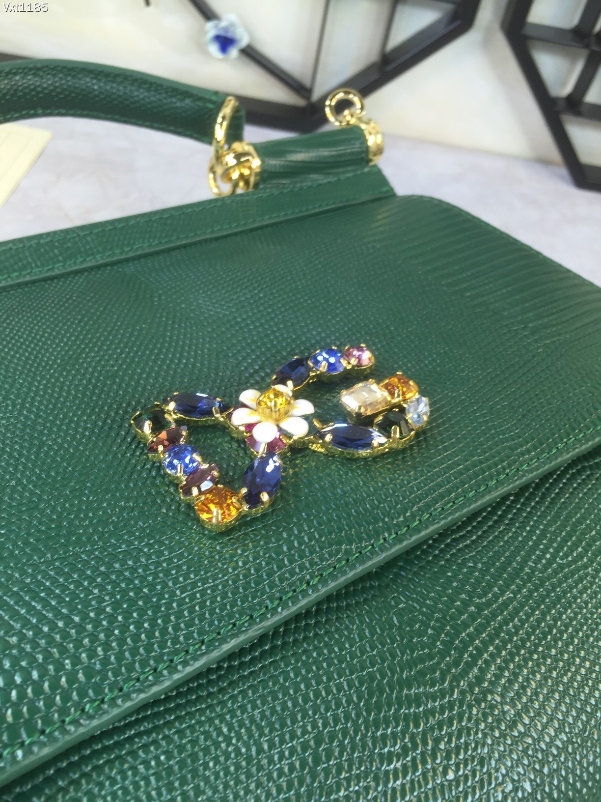 中号Dolce&Gabbana杜嘉班纳彩钻蜥蜴纹斜挎包原单完美袋形进口头层蜥蜴纹牛皮定制真空高电镀五金百