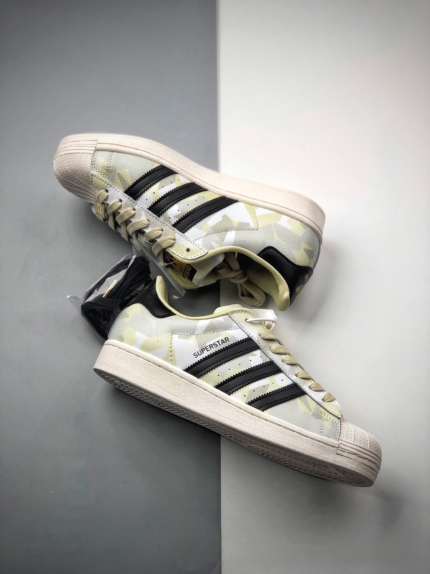 160  Adidas 阿迪达斯 Superstar 2020年50周年迷彩新配色贝壳头 FW4392