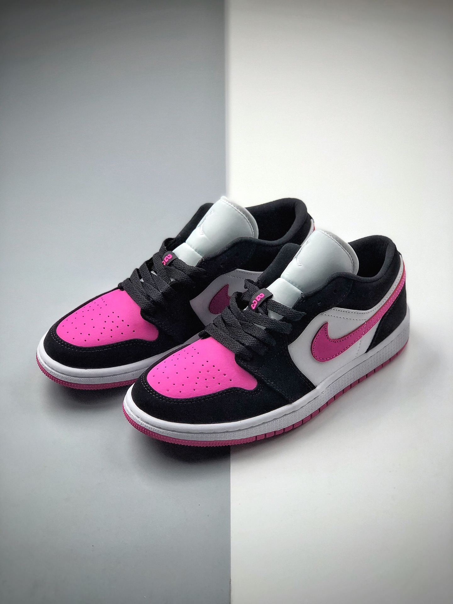 200  Air Jordan 1 Low SE AJ1乔1低帮休闲板鞋 同步官方配色  货号：DC0774-005