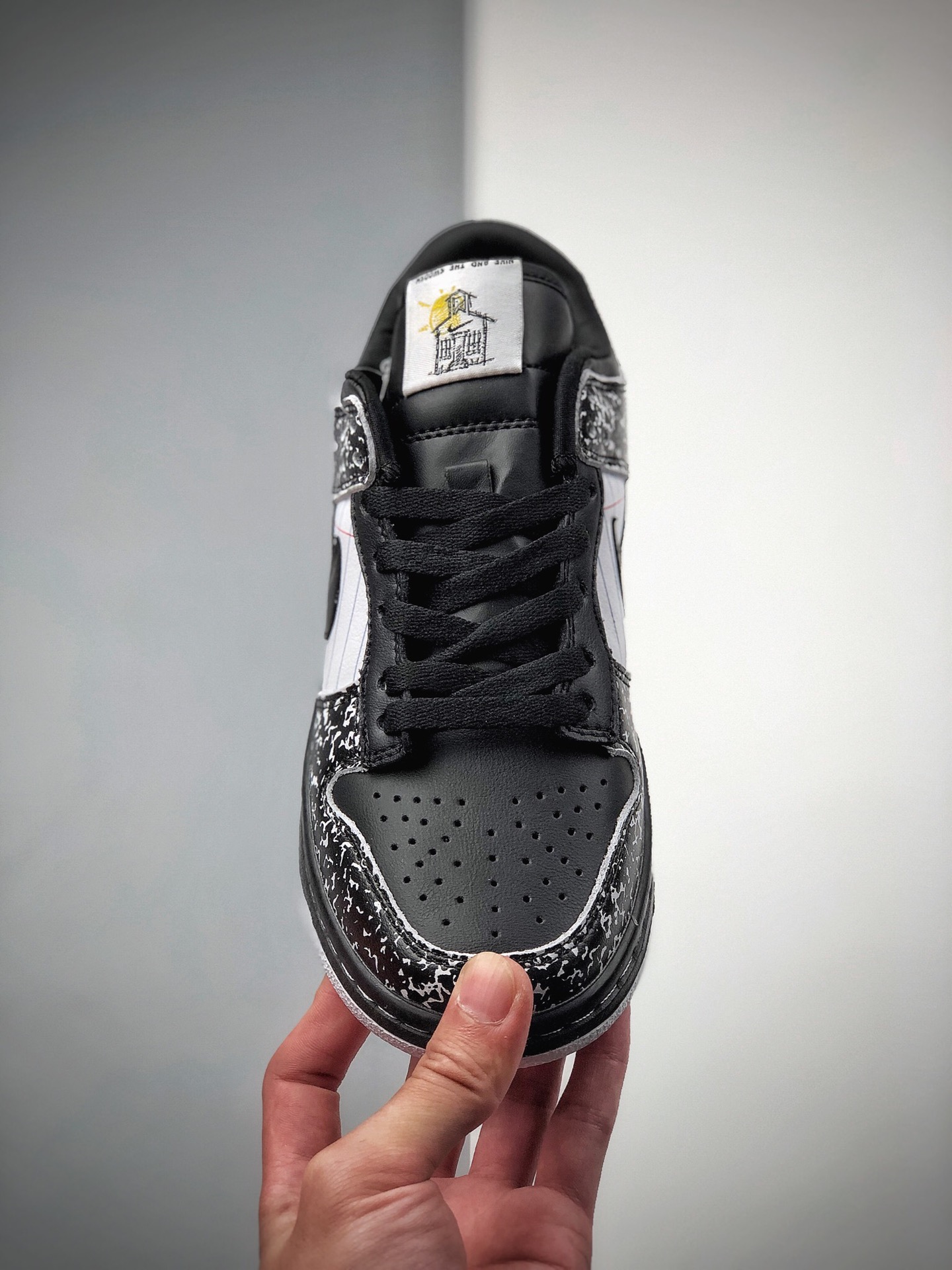 240  Nike SB Dunk Low Premium ”BacktoSchool”以校园为灵感327624-001