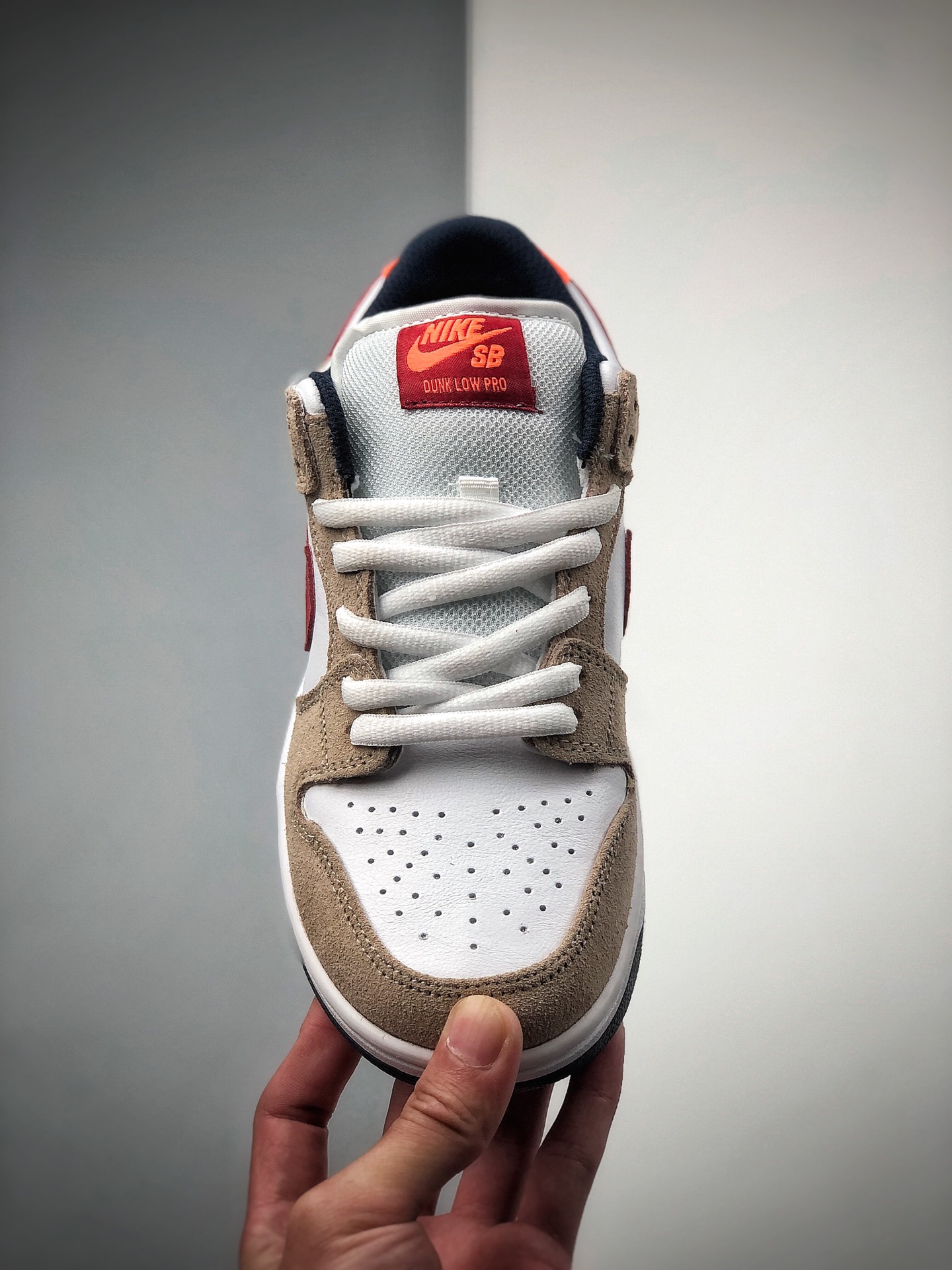 240  Nike SB Dunk Low PRO 货号：BQ6817-201