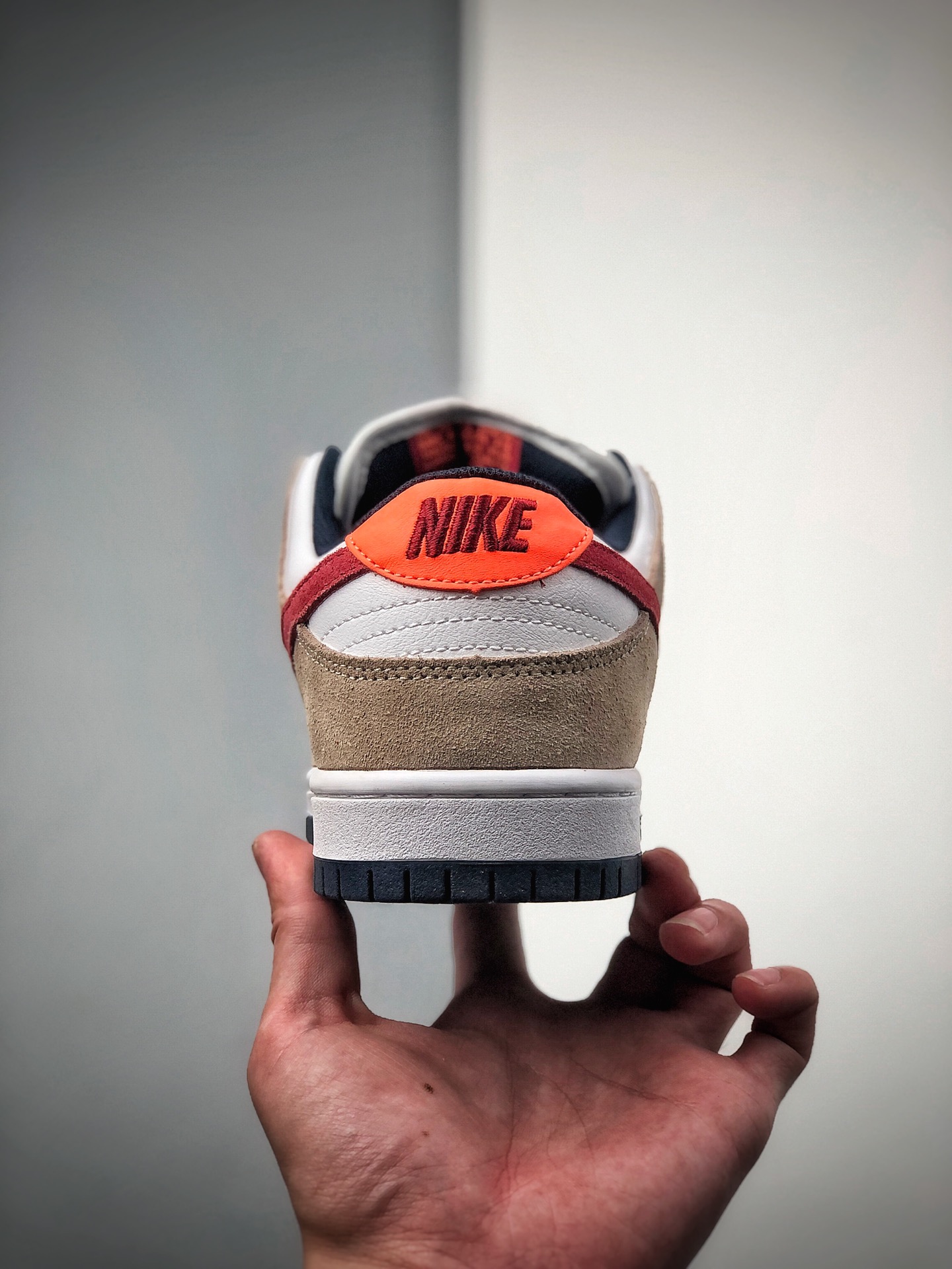240  Nike SB Dunk Low PRO 货号：BQ6817-201
