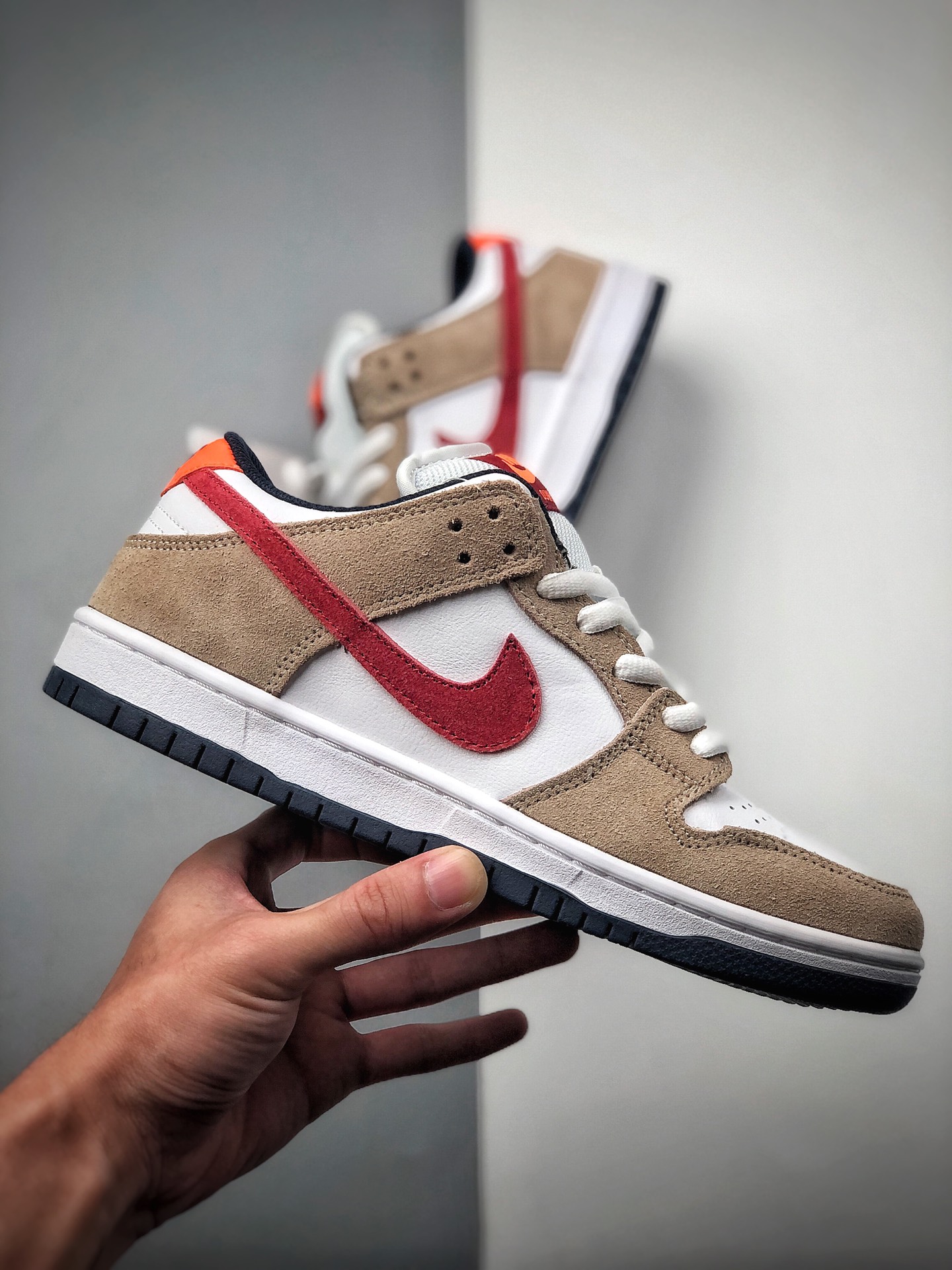 240  Nike SB Dunk Low PRO 货号：BQ6817-201