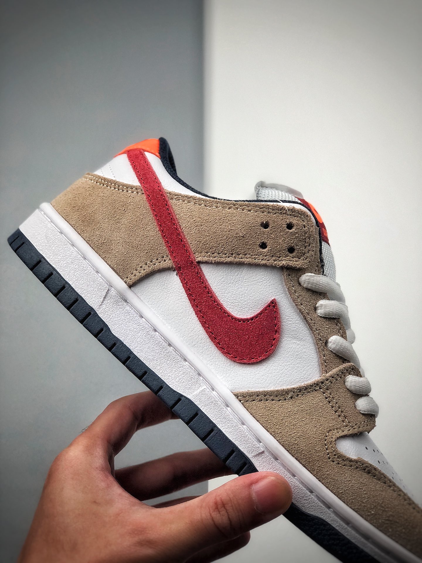 240  Nike SB Dunk Low PRO 货号：BQ6817-201