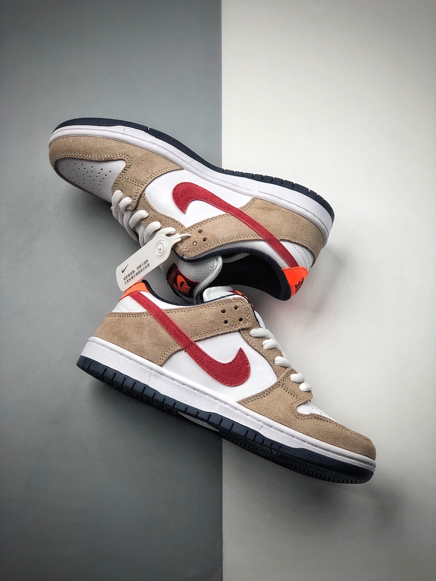 240  Nike SB Dunk Low PRO 货号：BQ6817-201